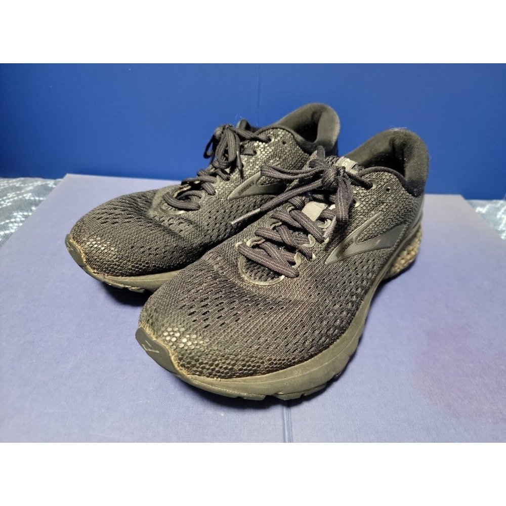 Brooks Ghost 11 Black Running Shoes Sneakers Women's Size 9.5 Used see pictures